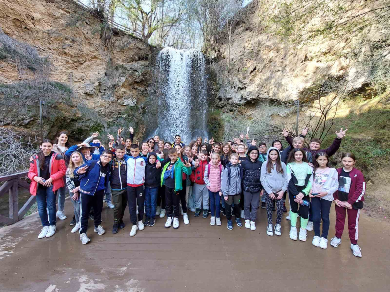 IMG-09c10a3f704aba1d0308b0dc50dba80b-V.jpg IMG-09c10a3f704aba1d0308b0dc50dba80b-V.jpg